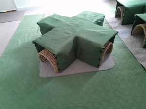 Custom 4 way bunny rabbit house/tunnel, 4 seagrass arches, 2 mat