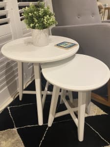 Nest of Tables, set of 2 coffee tables