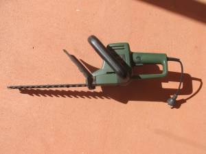 Corded hedge trimmer