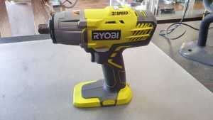 RYOBI ONE PLUS 18V CORDLESS 1/2in DR IMPACT WRENCH SKIN R18IW *AS NEW*