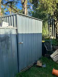 Wanted: Med size garden shed for sale