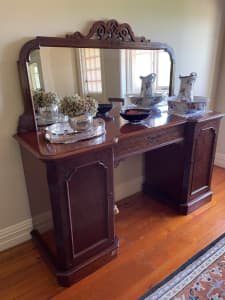 ANTIQUE MAHOGANY SIDEBOARD WITH MIRROR