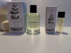 Bodycare - Olverum Bath Oil (with freebie)