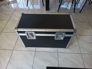 Road carry box