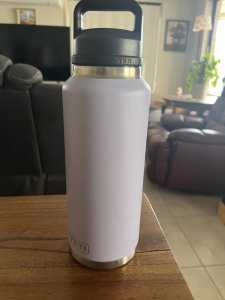 Yeti bottle lilac limited edition 1.36ltr