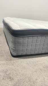 Double size bed mattress