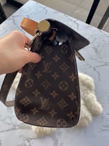Louis Vuitton, Bags, Louis Vuitton Monogram Jeanne Wallet With Card  Holder Insert Box And Dust Bag