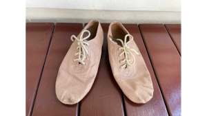 Girls Beige Leather Lace-Up Jazz Shoes