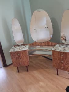 Dressing table from the 60,s ozzy pk made for sale 100 ono