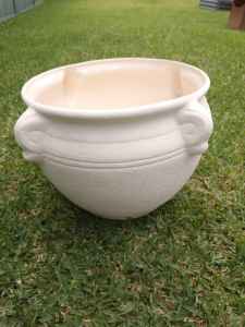 Pot ceramic light weight, no hole at bottom