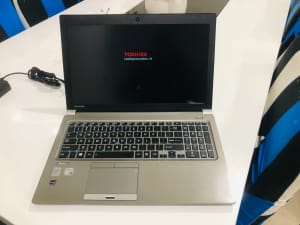 Toshiba Laptop i5/16GB/256GB/Win 10 Pro