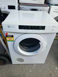 ! large newer model 6 kg Electrolux Dryer it is in very good condition