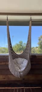 Kids hanging chair in new condition