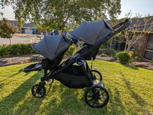 Baby Jogger City Select Lux bundle including additional seat, bassinet