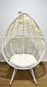 White Wicker Egg chair