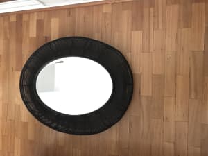OVAL WIRE MIRROR