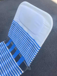 Vintage sun lounger, retro fold up chairs, great condition