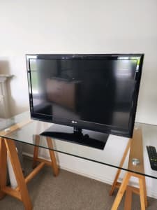 LG TV with remote control