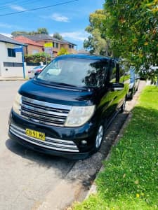 Nissan Elgrand great condition 8 seater low klms just $12500