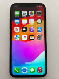 IPHONE XR 128GB - Immaculate