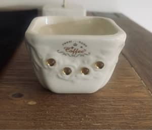 Set of 12 ceramic holders