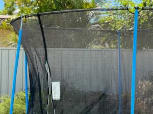 14 Foot Trampoline with Enclosure
