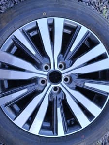 Car tyre/Rim good condition