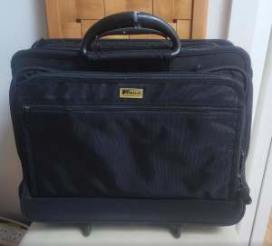 Targus travel Roller Brifcase Wheeled Waterproof Bag, model PRT70340