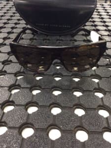Marc Jacobs sunglasses b12