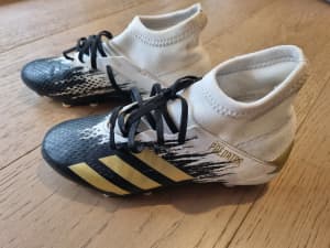 Adidas predator soccer boots 