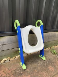 Step up toilet trainer seat