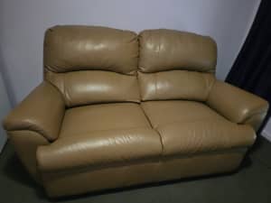 2 seater leather lounge suite