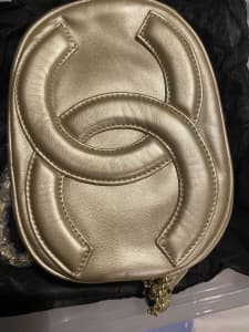 Ladies handbag gold