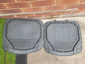 2x rear-seat car rubber floor mats