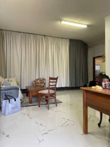 one bedroom house Flat loft sleeping out in wyong area Leasing