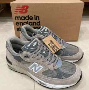 New Balance 991 V1 US8.5 (Brand New with tag)