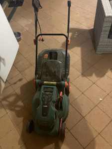 Mains Electric Lawn mower