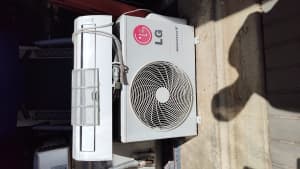 LG Split System Air conditioner 