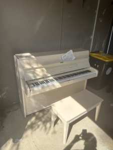 Wurlitzer Piano Stool - Pick Up