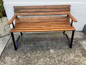 Fully restored to new condition 1950s mid century bench seat