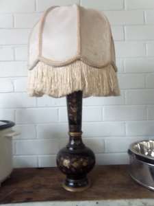 A nice vintage bronze etched table lamp