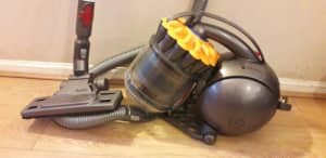 Dyson DC39 ball vacuum - not working - selling parts different price