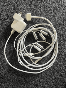 Apple Composite and power pack connector to TV