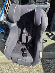 Mother choice car seat
