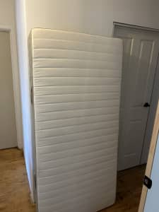 Single bed innerspring mattress