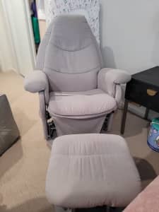 SWIVEL ROCKING CHAIR and FOOT REST