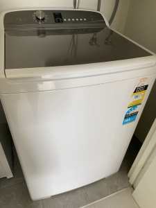 Fisher and Paykel 10kg washing machine! Need gone asap