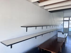 Shelving simple design and easy to install