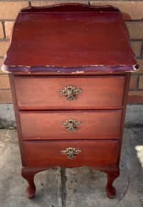 Queen Anne Style timber bedside table with 3 drawers. Good condition