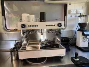 10amp Commercial Coffee Machine & Auto grinder